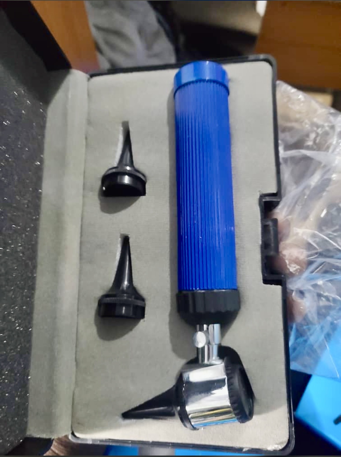 English Otoscope Diagnostic Kit 2