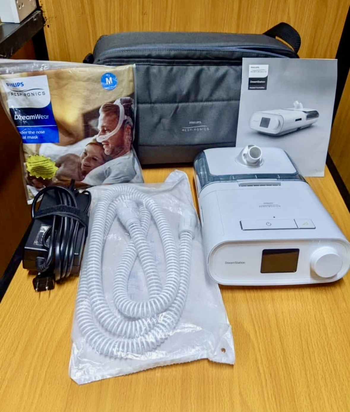 Philips Respironics DreamStation CPAP Machine 1