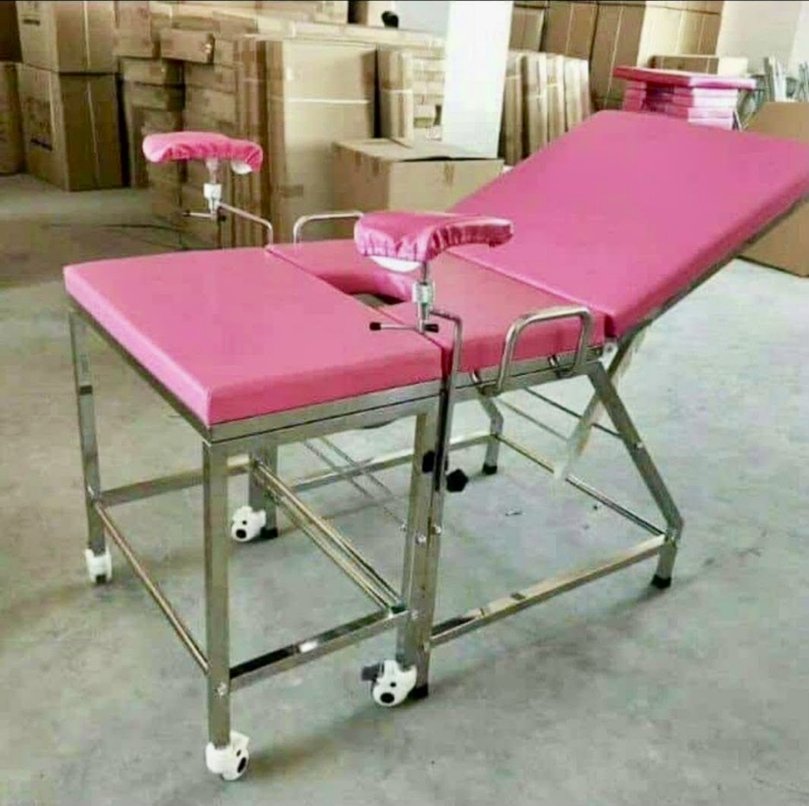 Stainless Steel Gynecological Examination and Delivery Bed 1